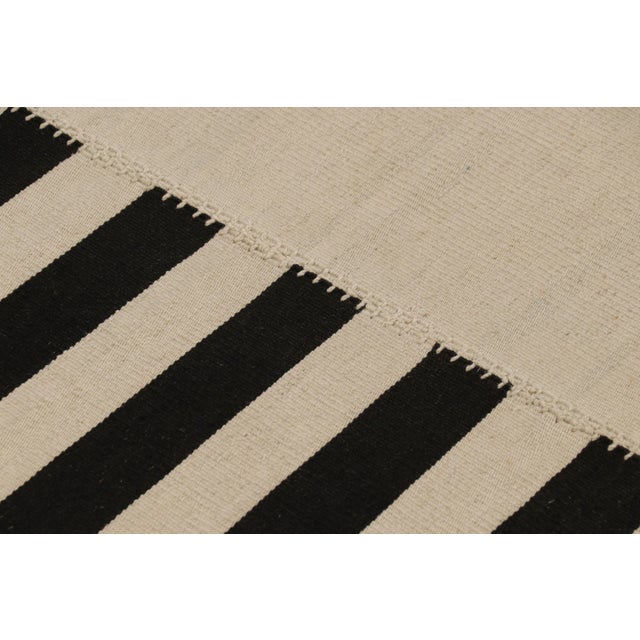 Textile Rug & Kilim’s Contemporary Kilim in Cream and Black Tones For Sale - Image 7 of 8