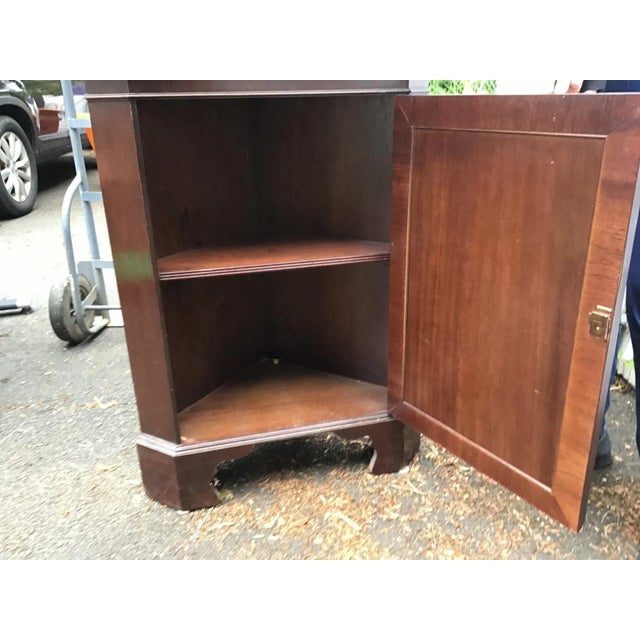 Vintage George III Style Satinwood Inlaid Mahogany Corner Cabinet For Sale In New York - Image 6 of 6