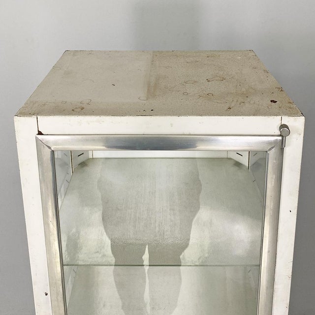 Mid-Century Italian White Metal and Glass Pharmacy Display Cabinet, 1950s For Sale - Image 10 of 18