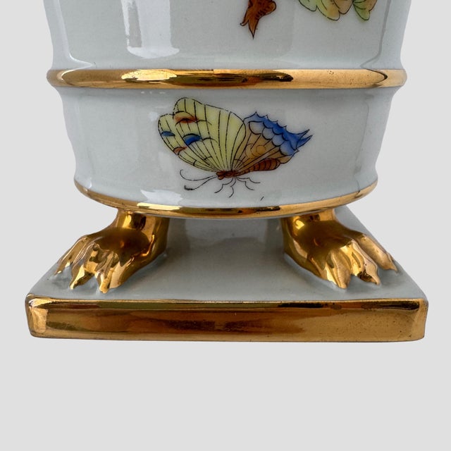 Ceramic Vintage Herend Queen Victoria 6402 Claw Footed Empire Vase Cachepot Hungary For Sale - Image 7 of 11