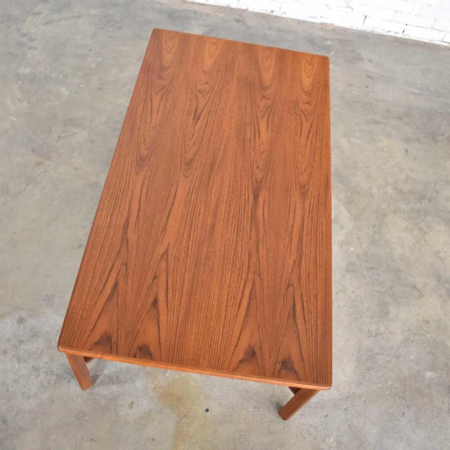 Vintage Danish Mid-Century Modern Coffee Table in Teak by Mobelfabrikken Toften For Sale - Image 9 of 13