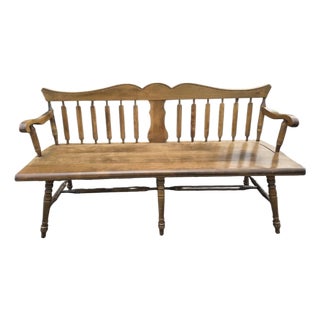 1960s Rockingham Maple Colonial Cattail Deacon's Bench Farmhouse For Sale