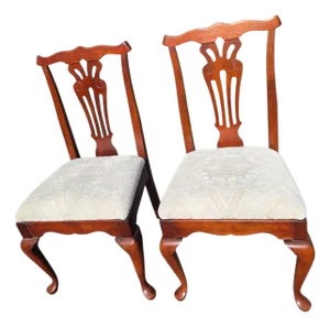 1990s 2 Pennsylvania House Cherry Dining Room Side Chairs Chippendale Sheild Back