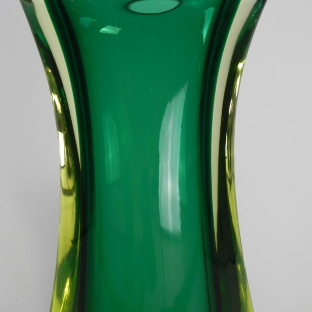 Murano Sommerso Vase in Green and Yellow-Amber Glass, 1960s For Sale - Image 13 of 15