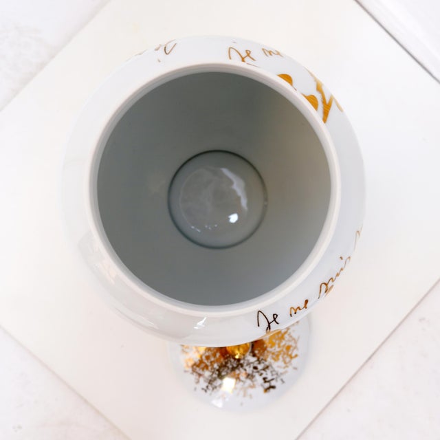 I Am Not a Decorative Object Vase in Porcelain by Dominique Degueldre, 2018 For Sale - Image 10 of 15