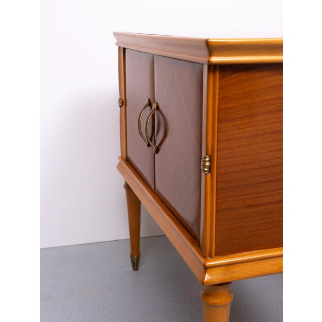 1950s Italian Walnut Nightstands, 1950s, Set of 2 For Sale - Image 5 of 10