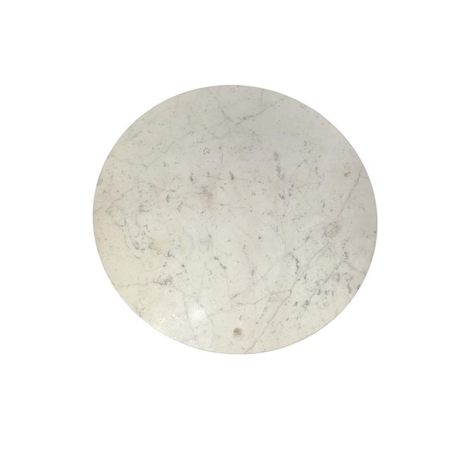 White Mid 20th Century Oversized 24.5” Louis XVI Marble Top Side Table – Attributed to Hooker Furniture For Sale - Image 8 of 10