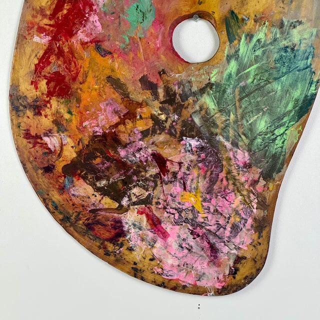 Mid 20th Century Vintage Artist's Large Kidney Bean Shaped Painting Palette With Pink, Red, & Green For Sale - Image 5 of 7