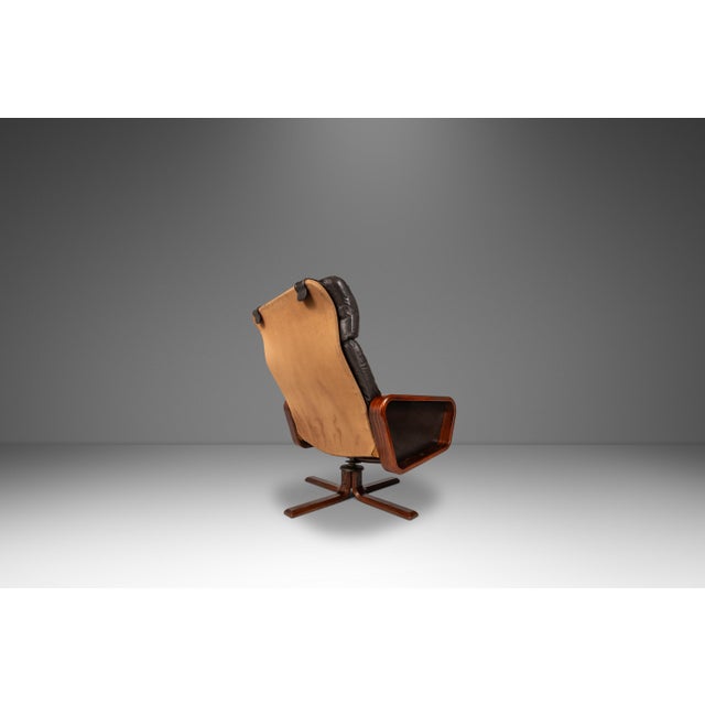 Vatne Møbler Scandinavian Modern Lounge Chair & Ottoman Set in Beech & Leather by Soda Galvano for Vatne Mobler, Norway, C. 1970s For Sale - Image 4 of 18