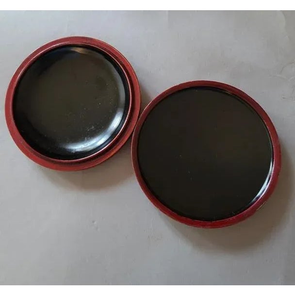 Early 20th Century Small Vintage Round Japanese Wakasa Red and Gold Lacquer Box For Sale - Image 5 of 6