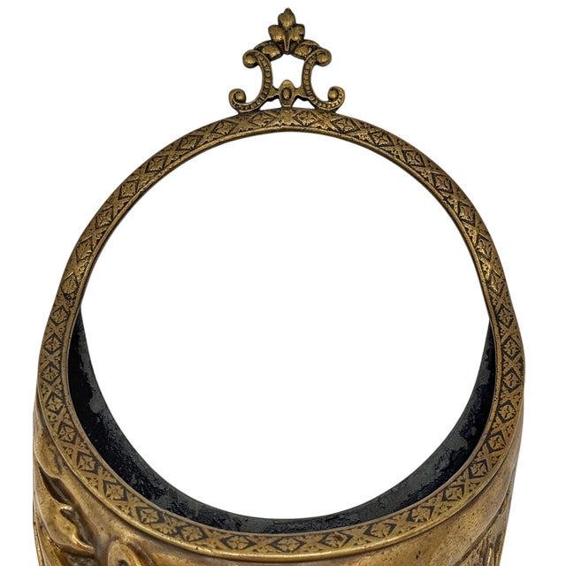 English Georgian Neoclassical Hand-Chased Brass Cornucopia Wall Pocket For Sale - Image 9 of 11