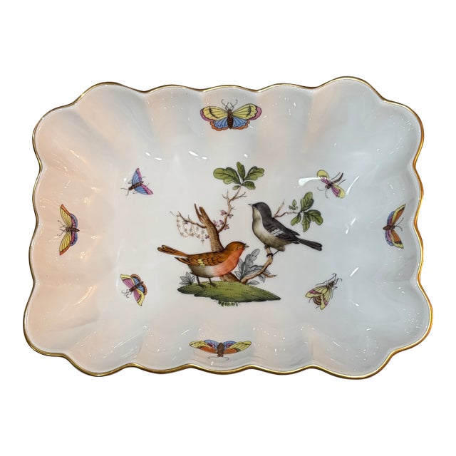 Mid 20th Century Herend Rothschild Scalloped Edge Nut Dish For Sale