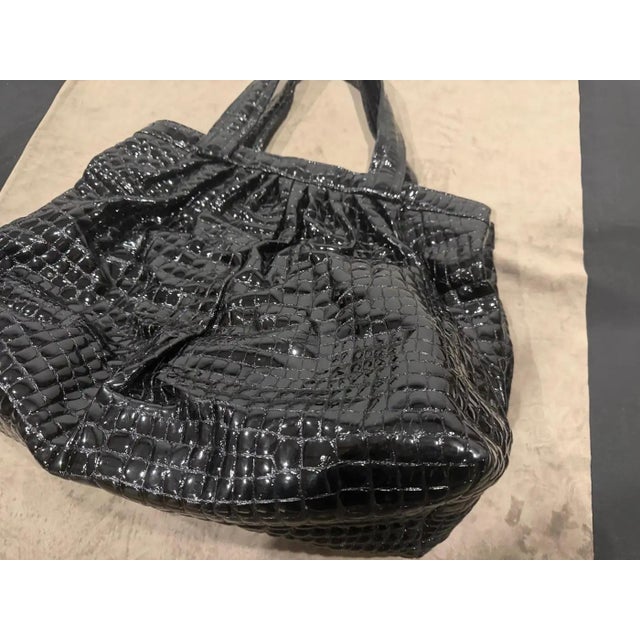 A 1990s Century Black Plastic Huge Italian Tote Bag by Zanotti Giuseppe For Sale - Image 10 of 14