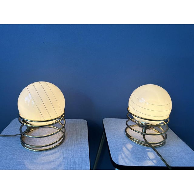 Mid-Century Hollywood Regency Eyeball Table Lamps in Opaline Glass, Set of 2 For Sale - Image 5 of 11