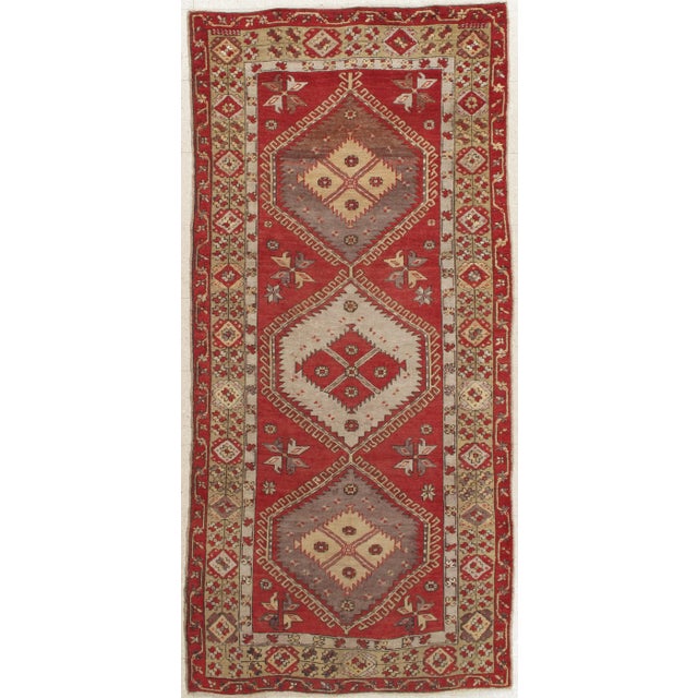 20th Century Medallion Design Vintage Turkish Oushak - 4′9″ × 9′7″ For Sale - Image 11 of 11
