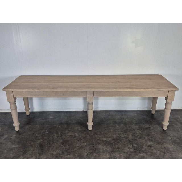 Large Stripped Community Table with 6 Turned Legs, in Very Good conditions.