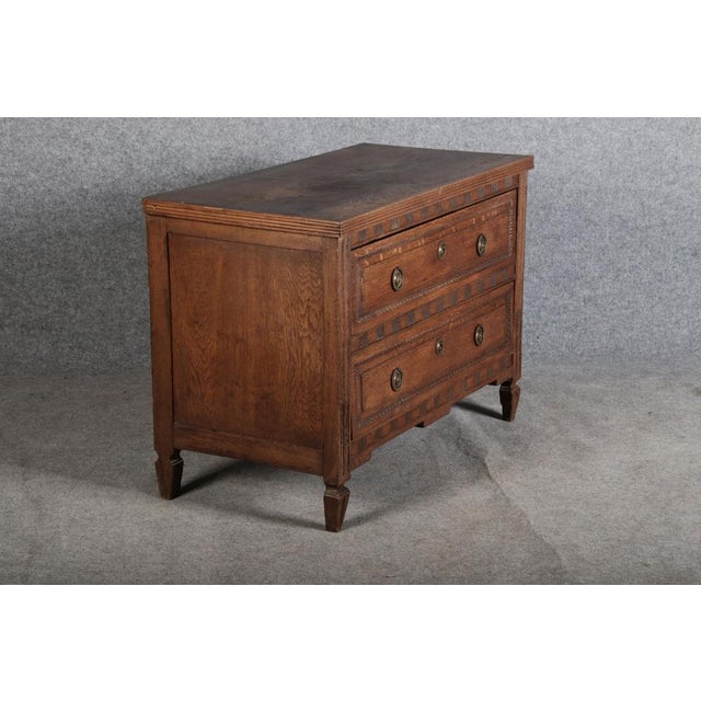 Wood Baroque Chest of Drawers in Oak, 1780s For Sale - Image 7 of 18