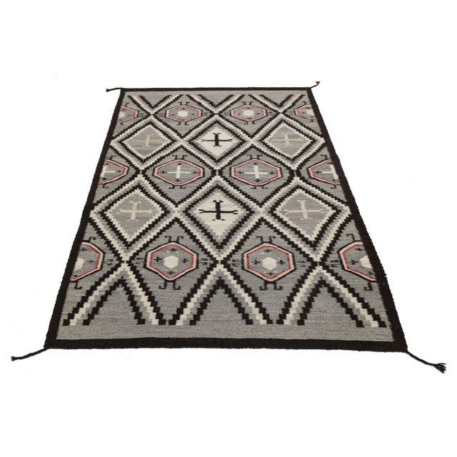 Textile Modern Navajo Style Wool Area Rug – Geometric Diamond Lattice With Cross Motifs For Sale - Image 7 of 10