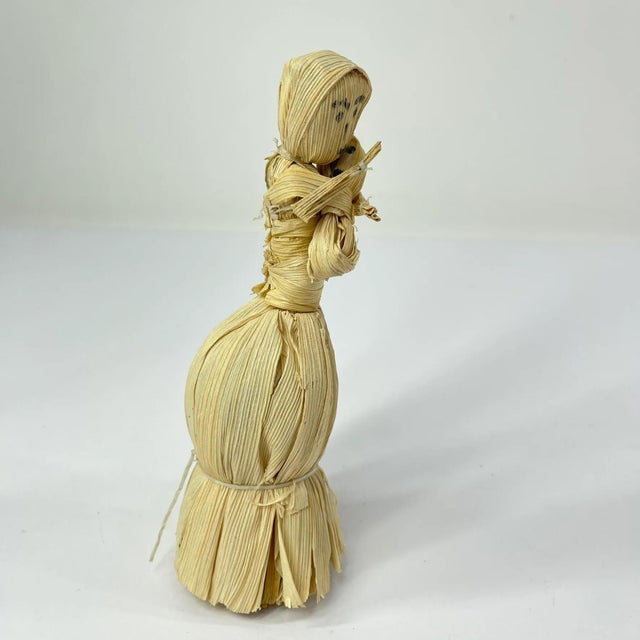 Early 20th Century Early 20th Century Corn Husk Mother and Child Figurine For Sale - Image 5 of 6