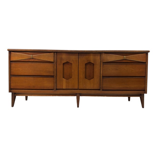 Vintage Bassett "Danique" Nine-Drawer Lowboy Dresser For Sale