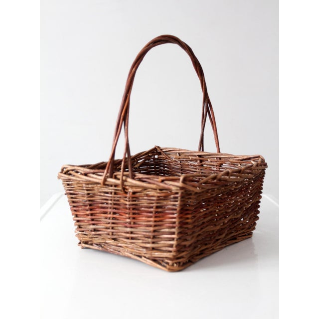 Mid 20th Century Vintage Rustic Woven Willow Market Basket With Handle For Sale - Image 5 of 12