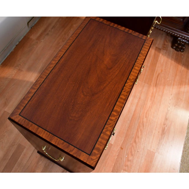 1930s Pair English Regency Mahogany Banded Satinwood Chest of Drawers Commodes For Sale - Image 4 of 18
