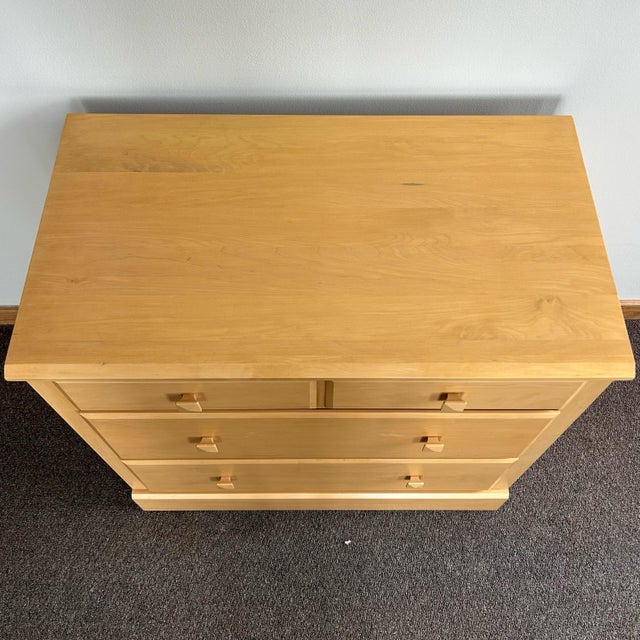 Ethan Allen American Dimensions 3 Drawer Bachelor's Chest Made From Solid Maple! Condition: The Finish is in great...