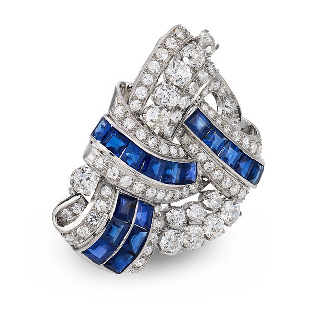 Art Deco 1930s Art Deco 10.00 Carat Diamond Sapphire Platinum Pendant For Sale - Image 3 of 6