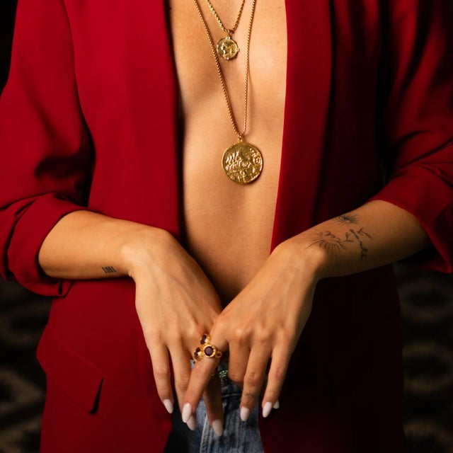 Alexander’s Victory Medallion Necklace For Sale - Image 12 of 14