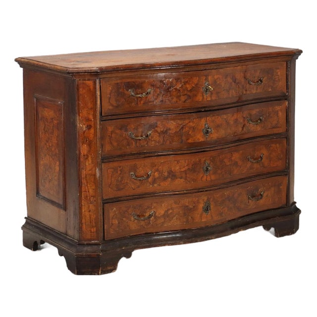 Italian Baroque Chest of Drawers in Walnut Burl For Sale