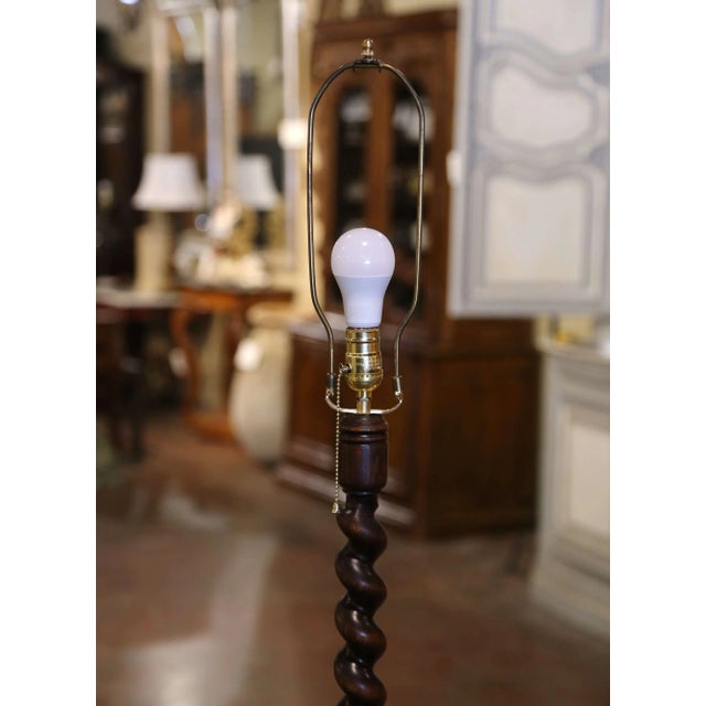 Early 20th Century French Carved Barley Twist Floor Lamp With Attached Table For Sale In Dallas - Image 6 of 7