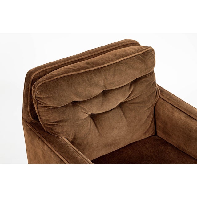 Pair of Mid-Century Brown Velvet Lounge Chairs Attributed to Edward Wormley, 1960s For Sale - Image 11 of 17