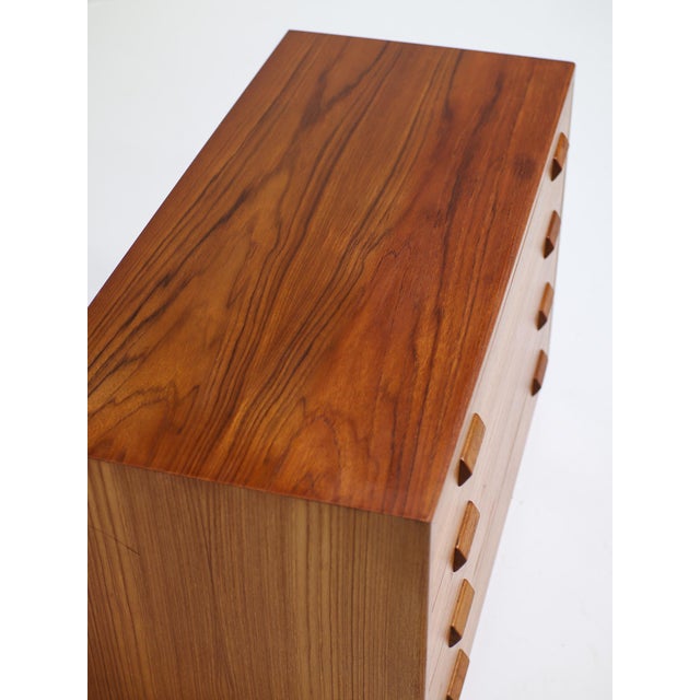Chest of Drawers in Teak by Børge Mogensen for Søborg Møbelfabrik, 1950s For Sale - Image 9 of 17