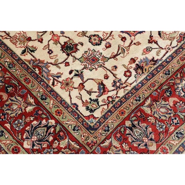 Middle Eastern Hand-Knotted Sarough Rug For Sale - Image 6 of 11