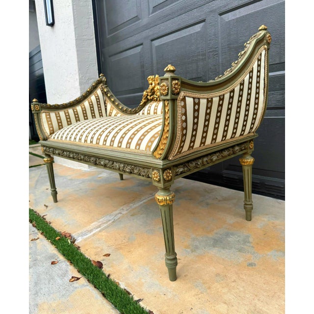 French French Style Golden Settee – Damask Upholstery With Gold Leaf Details For Sale - Image 3 of 10