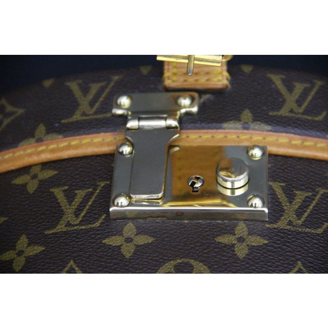 1980s Round Monogram Canvas Hat Box by Louis Vuitton, 1980s For Sale - Image 5 of 17