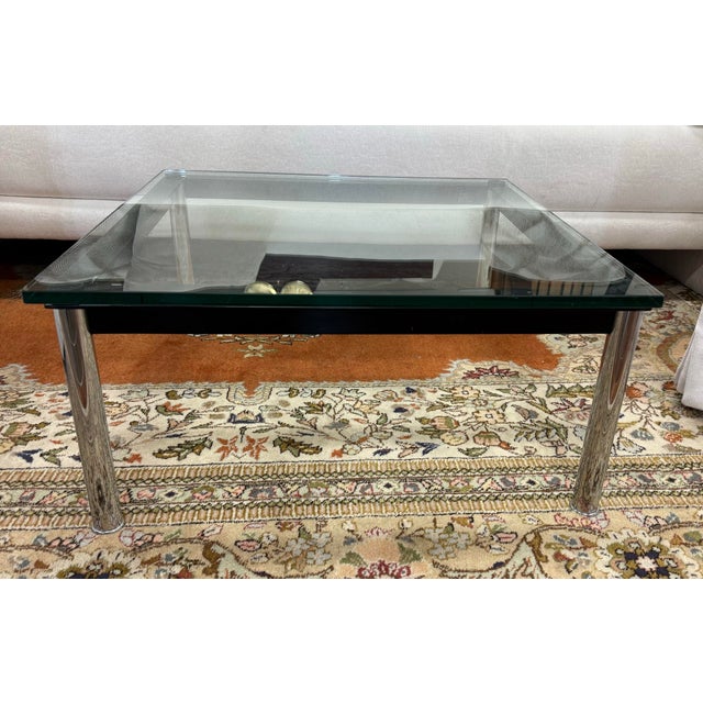 Mid-Century Modern Cassina Signed Lc10-P Low Le Corbusier Glass Coffee Cocktail Table For Sale - Image 3 of 10