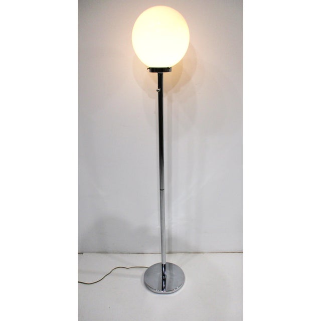 Metal 70's Chrome Floor Lamp in the Style of Verner Patton For Sale - Image 7 of 7