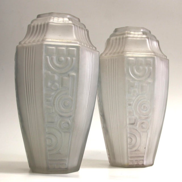 French Art Deco Geometric Vases from Etaleune, 1930s, Set of 2 For Sale - Image 3 of 13
