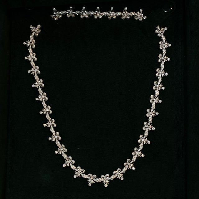 18k White Gold Bowtie Link 8cts Diamond Necklace For Sale In New York - Image 6 of 7