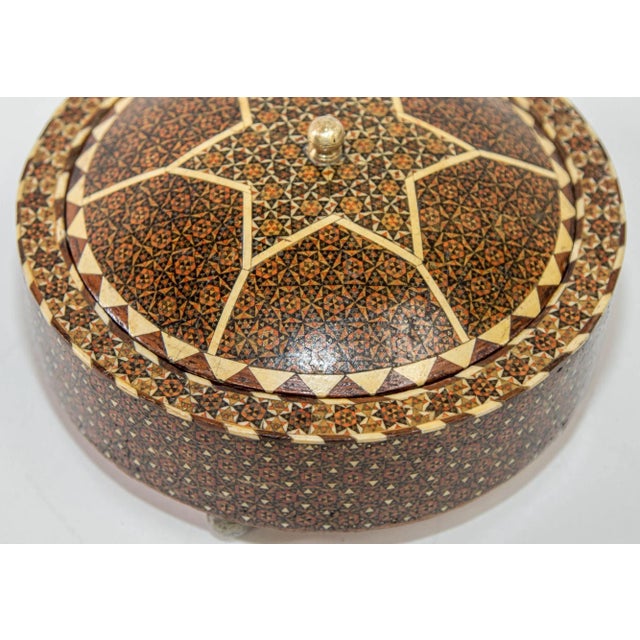 Wood Persian Box Khatam Kari Footed Wooden Round Jewelry Vanity Trinket Moorish Box For Sale - Image 7 of 9