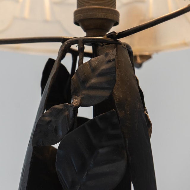 Black French Art Deco Wrought Iron Table Lamp, 1930s For Sale - Image 8 of 10