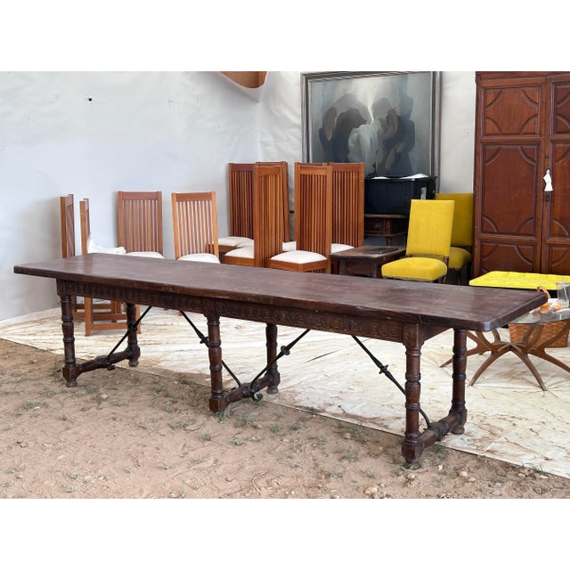 Beautiful and long dinning table. It can also be as a console table since it is not very wide. It is strong and sturdy.