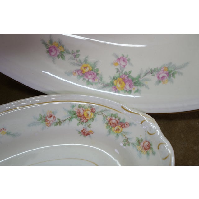 Mid 20th CenturyHomer Laughlin Georgian Eggshell Nautilus China Dinner Service for 12 - 102 Pcs For Sale - Image 16 of 18