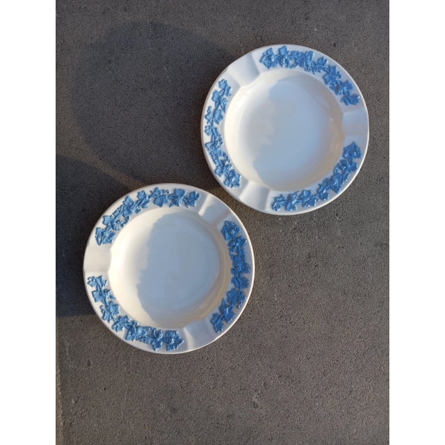 1990s Pair of 1990s Wedgwood Queensware Embossed Lavender on Cream 3 Well Ashtrays Trinket Catchalls For Sale - Image 5 of 11