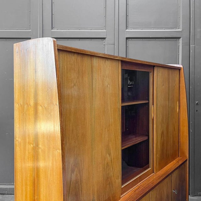Mid-Century Highboard with Display For Sale - Image 5 of 18