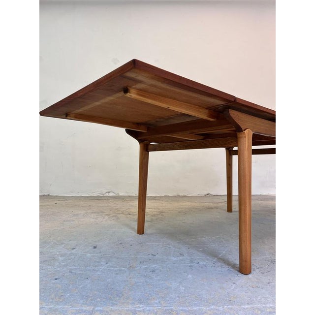 Extendable Teak Dining Table by Johannes Andersen, 1960s For Sale - Image 10 of 11