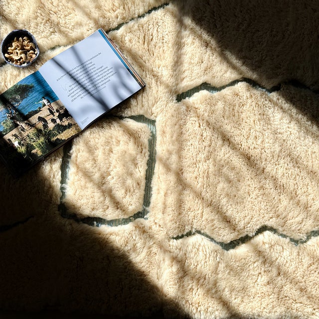 Abstract Hand-Knotted Moroccan Wool Rug | 8'1" X 5'9" | One of a Kind For Sale - Image 13 of 13