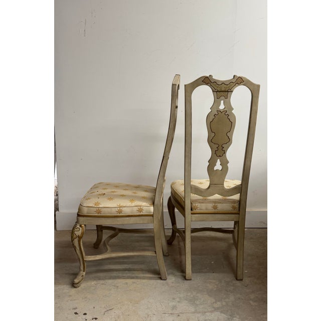1970s Pair of Drexel Heritage Sketchbook Chinoiserie Gilt Chairs – Hollywood Regency For Sale - Image 4 of 6