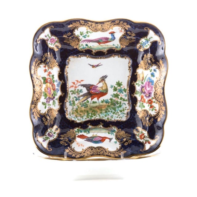 Seven Piece “Chelsea Bird’ Pattern Garniture of Antique English Porcelain For Sale - Image 9 of 16